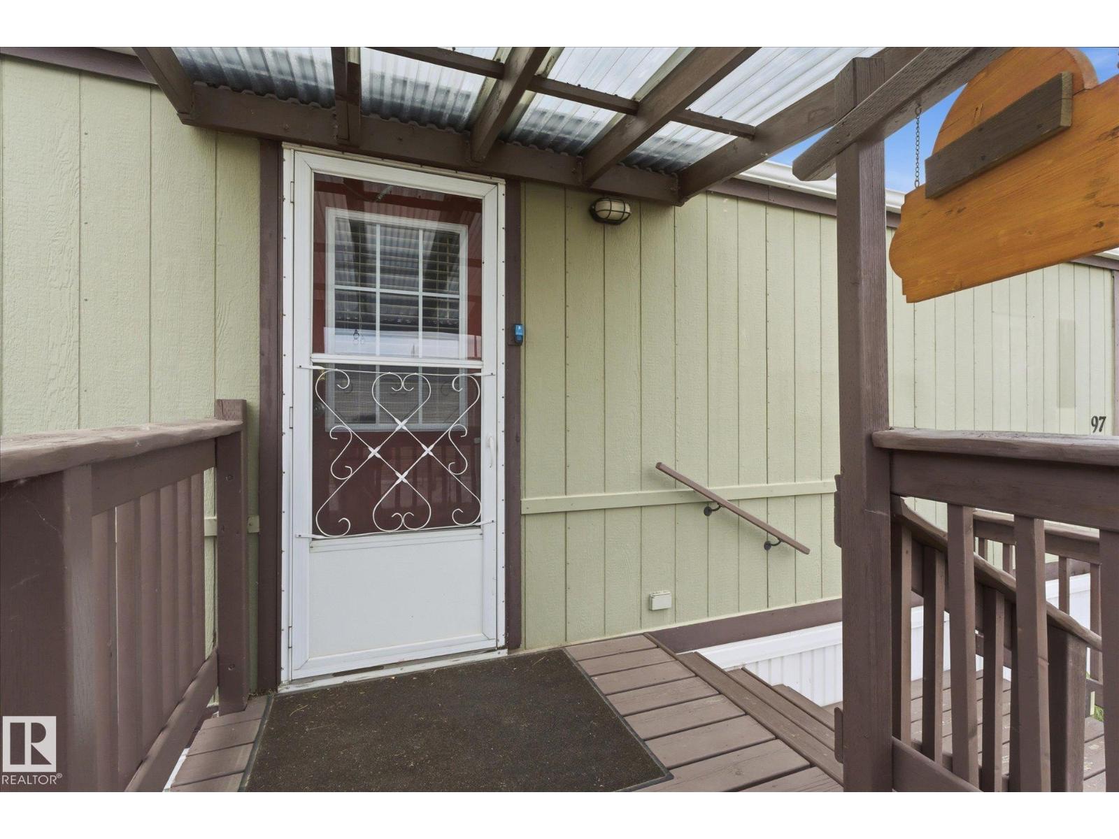 #97 3400 48 ST - Image 3