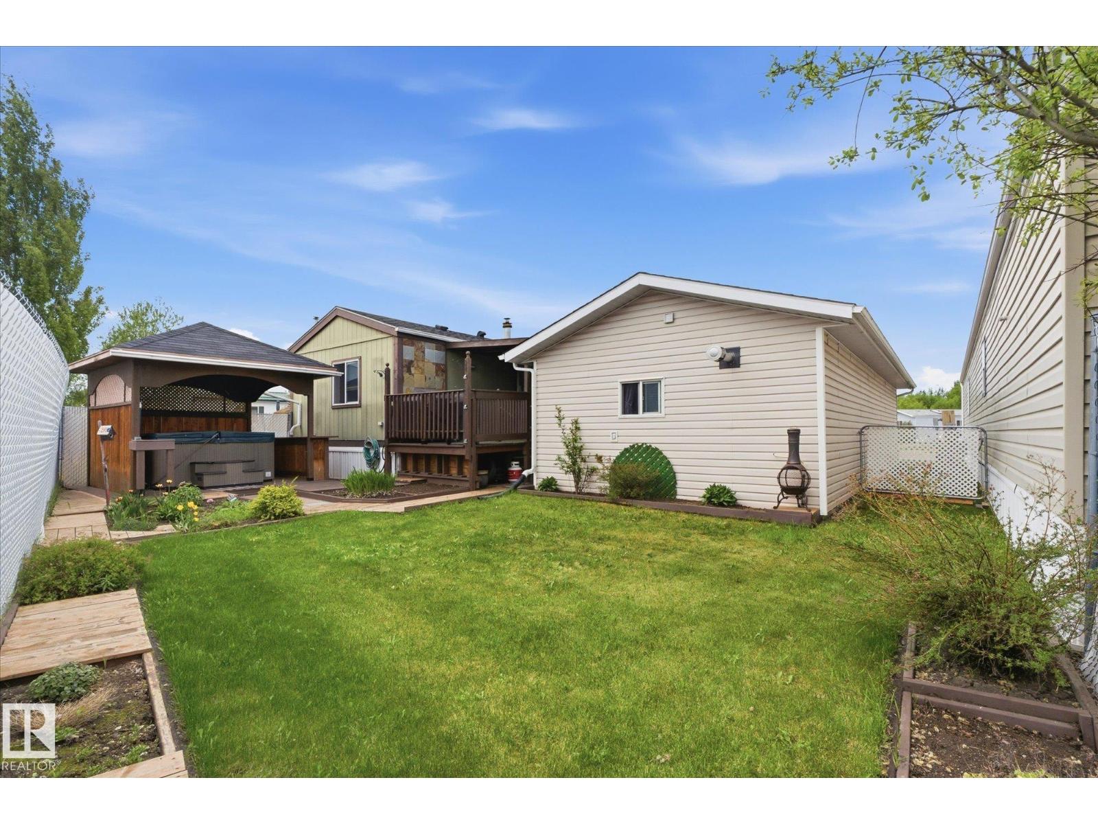 #97 3400 48 ST - 46