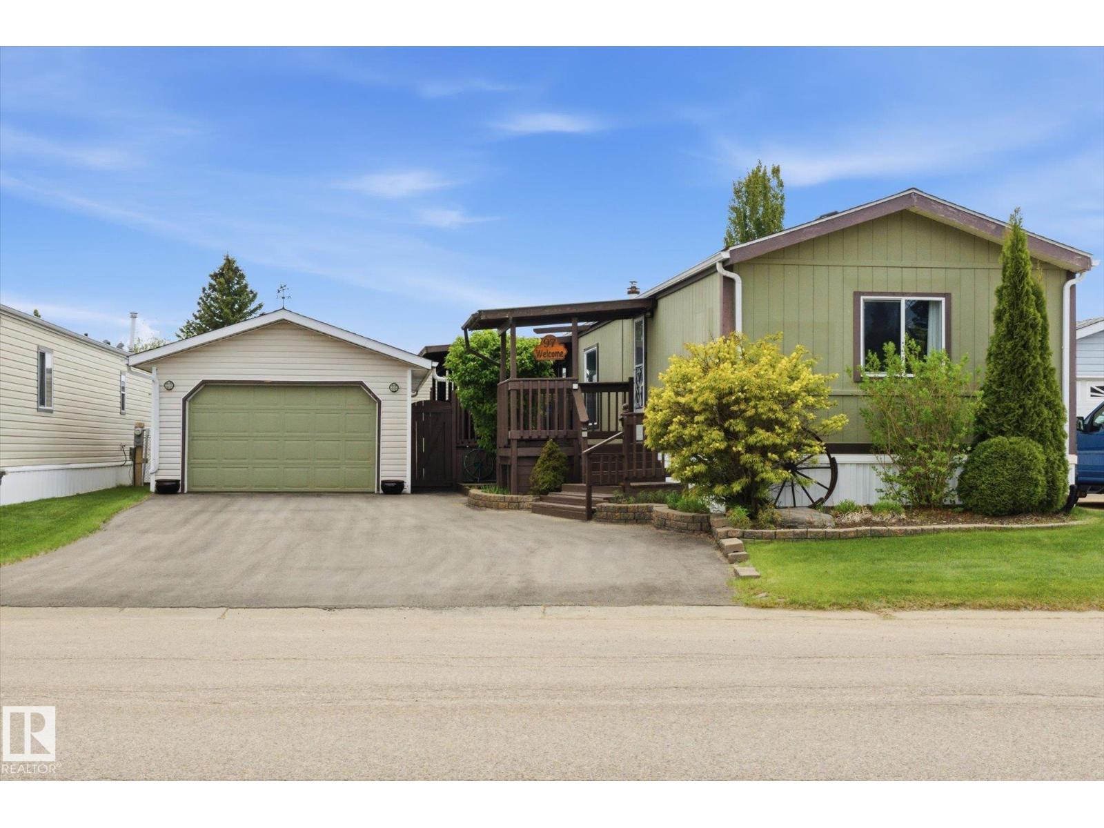 #97 3400 48 ST - 57