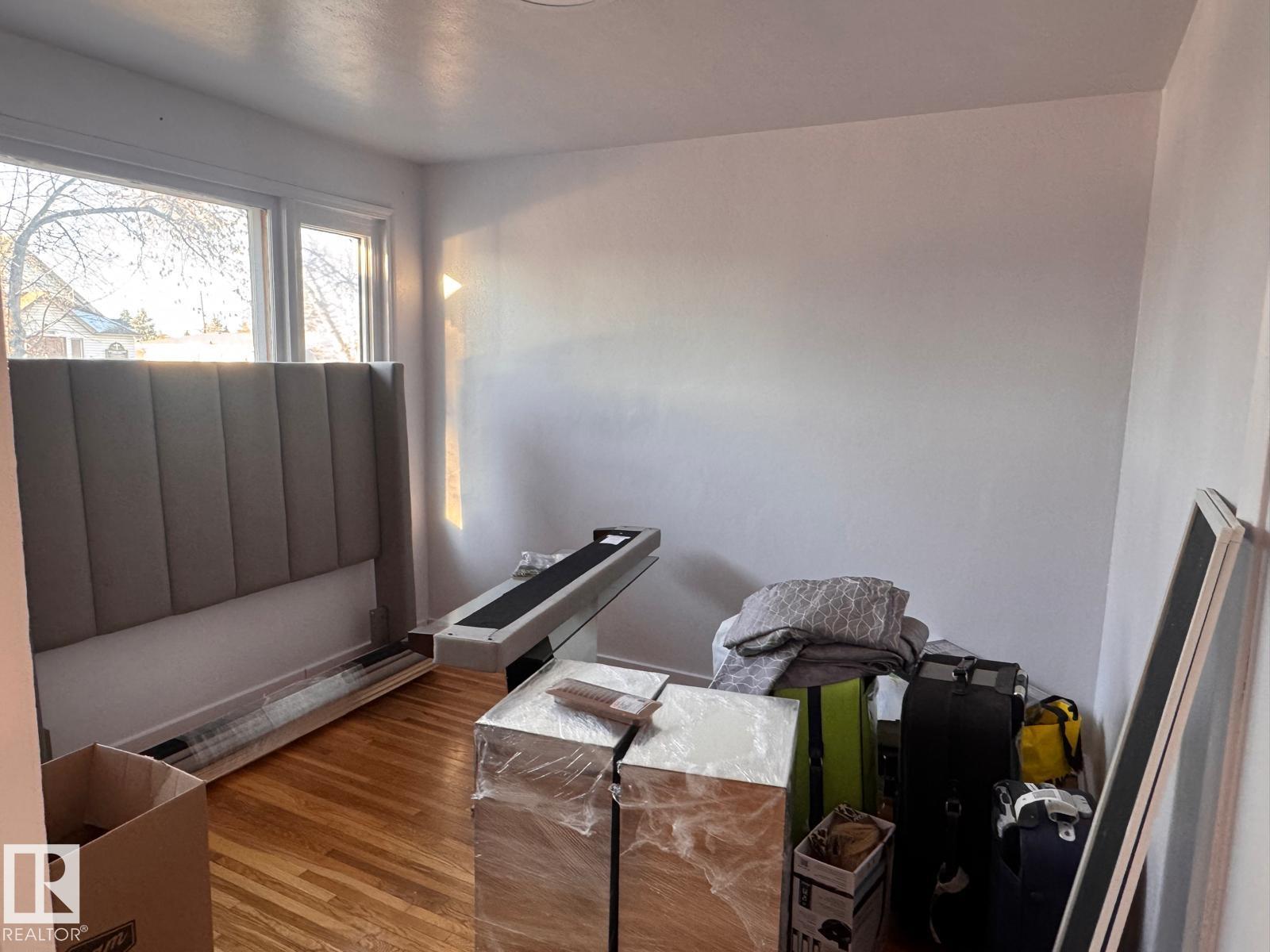 13129 101 ST NW - 9