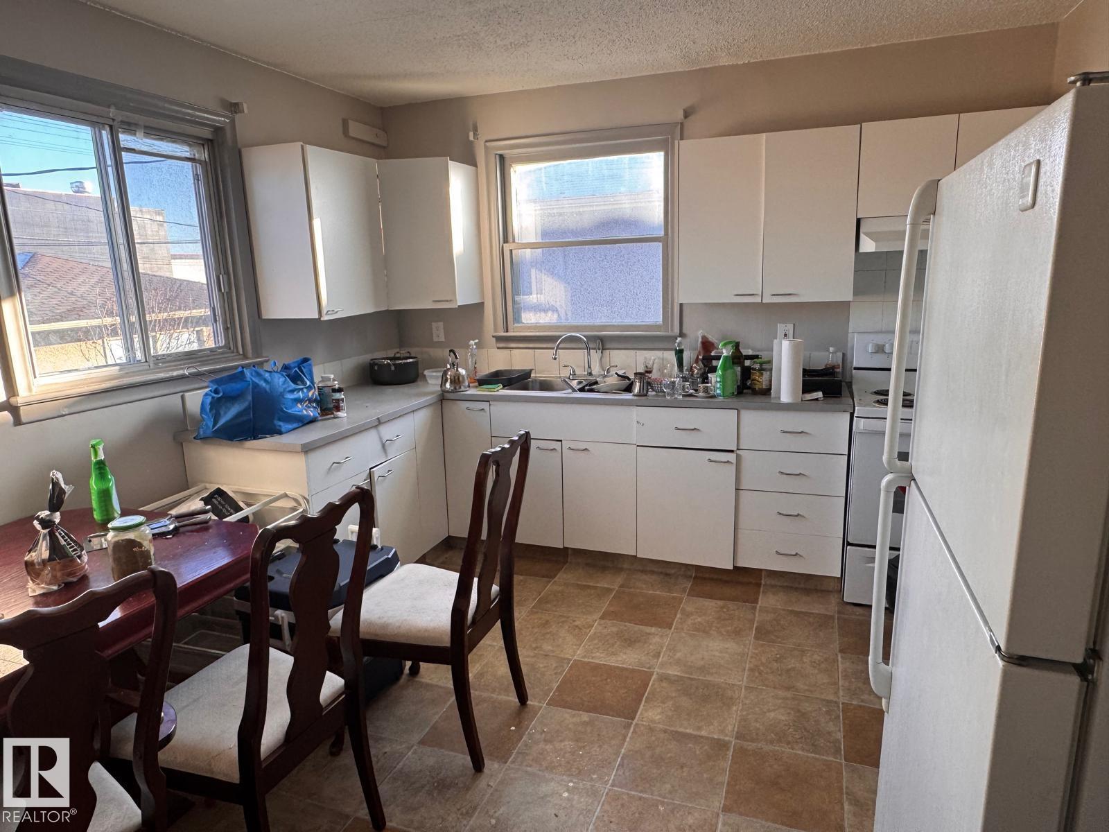 13129 101 ST NW - 6