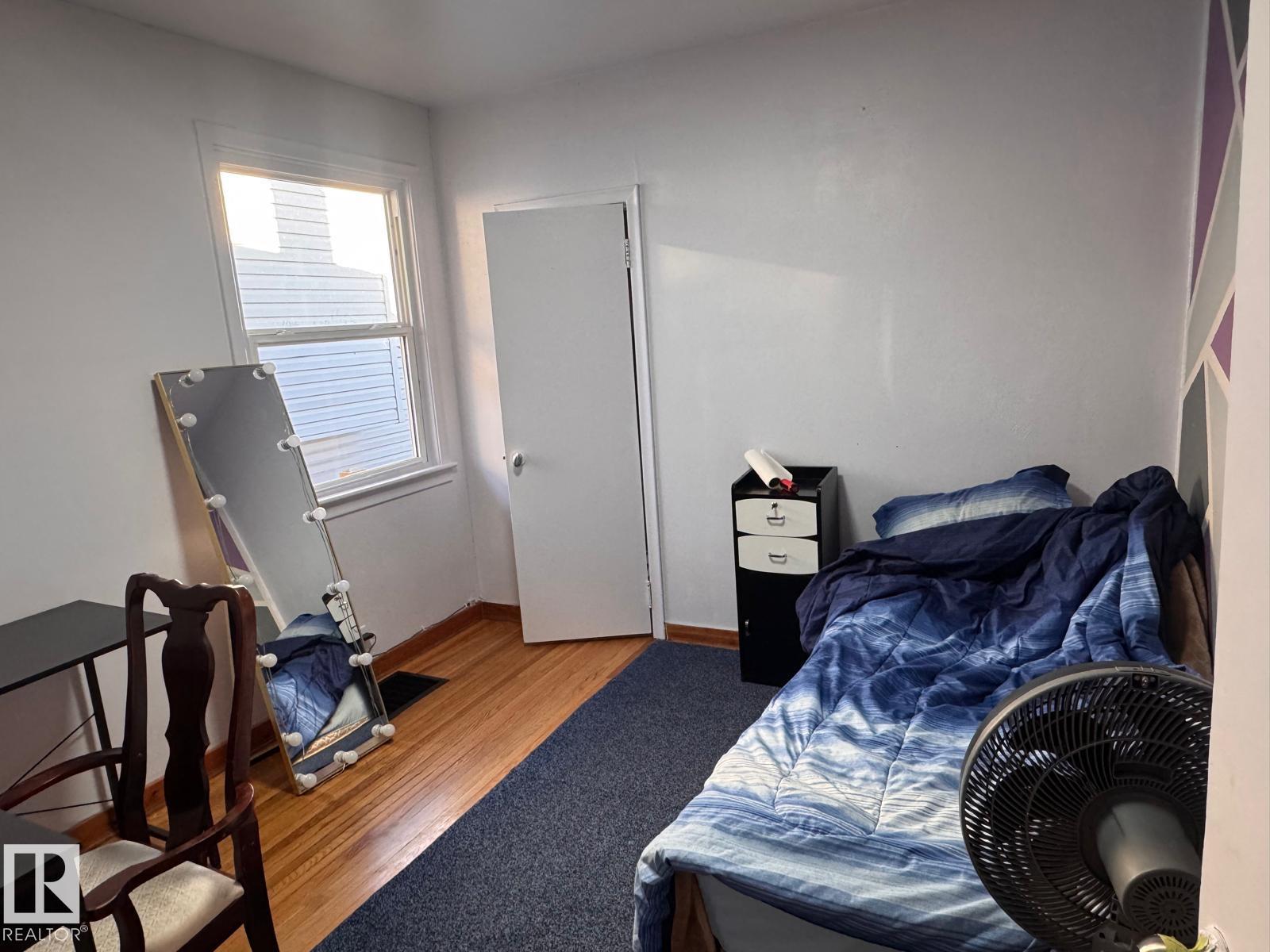 13129 101 ST NW - 8