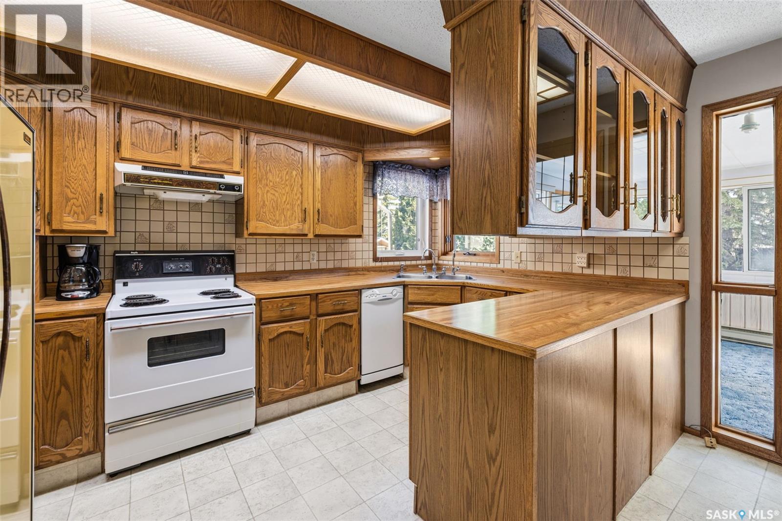 287 Rogers ROAD - 5