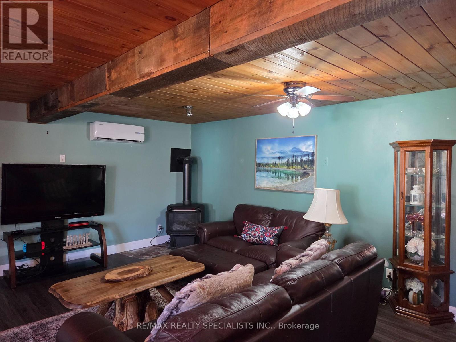 112 INDIAN ROAD - 15