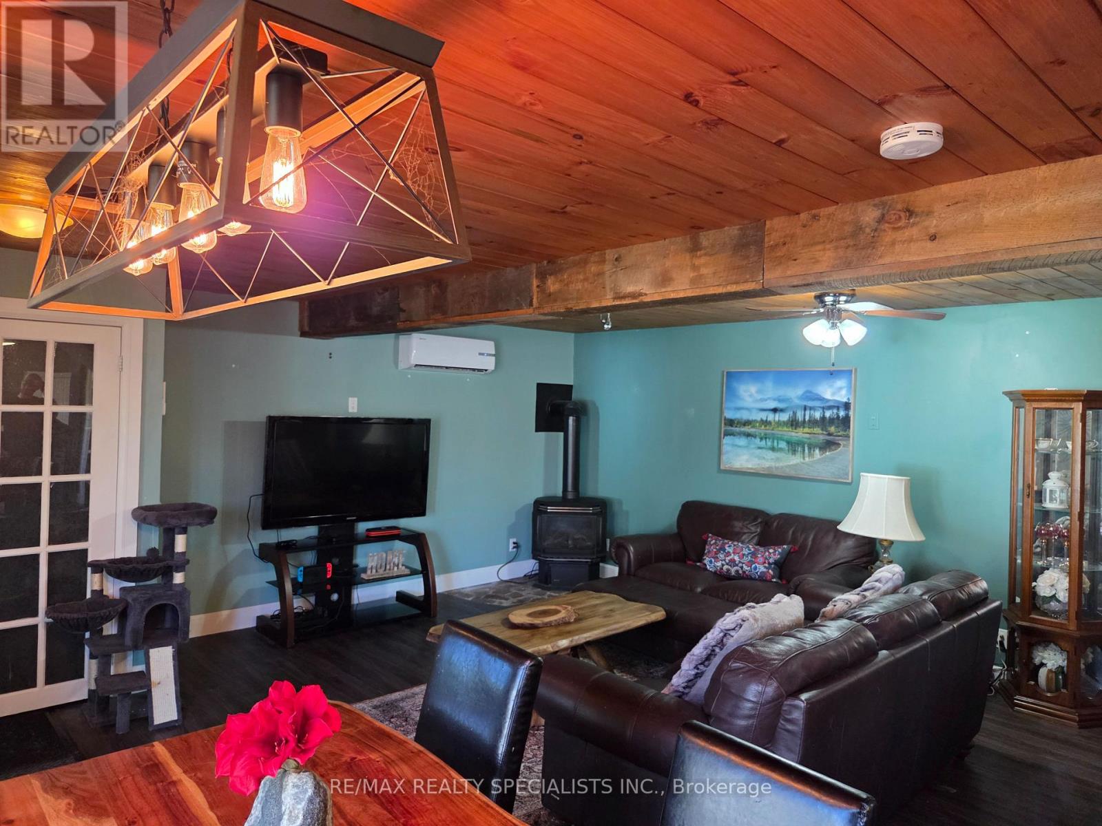 112 INDIAN ROAD - 16