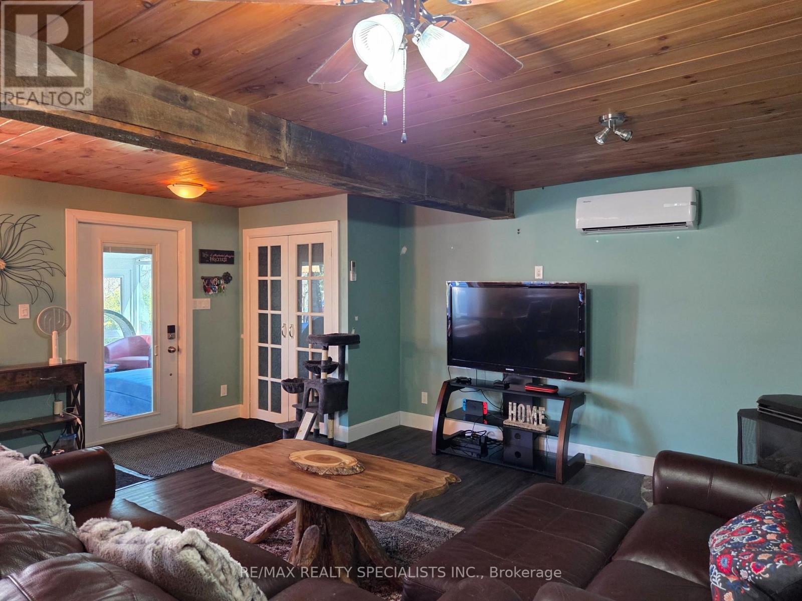 112 INDIAN ROAD - 17