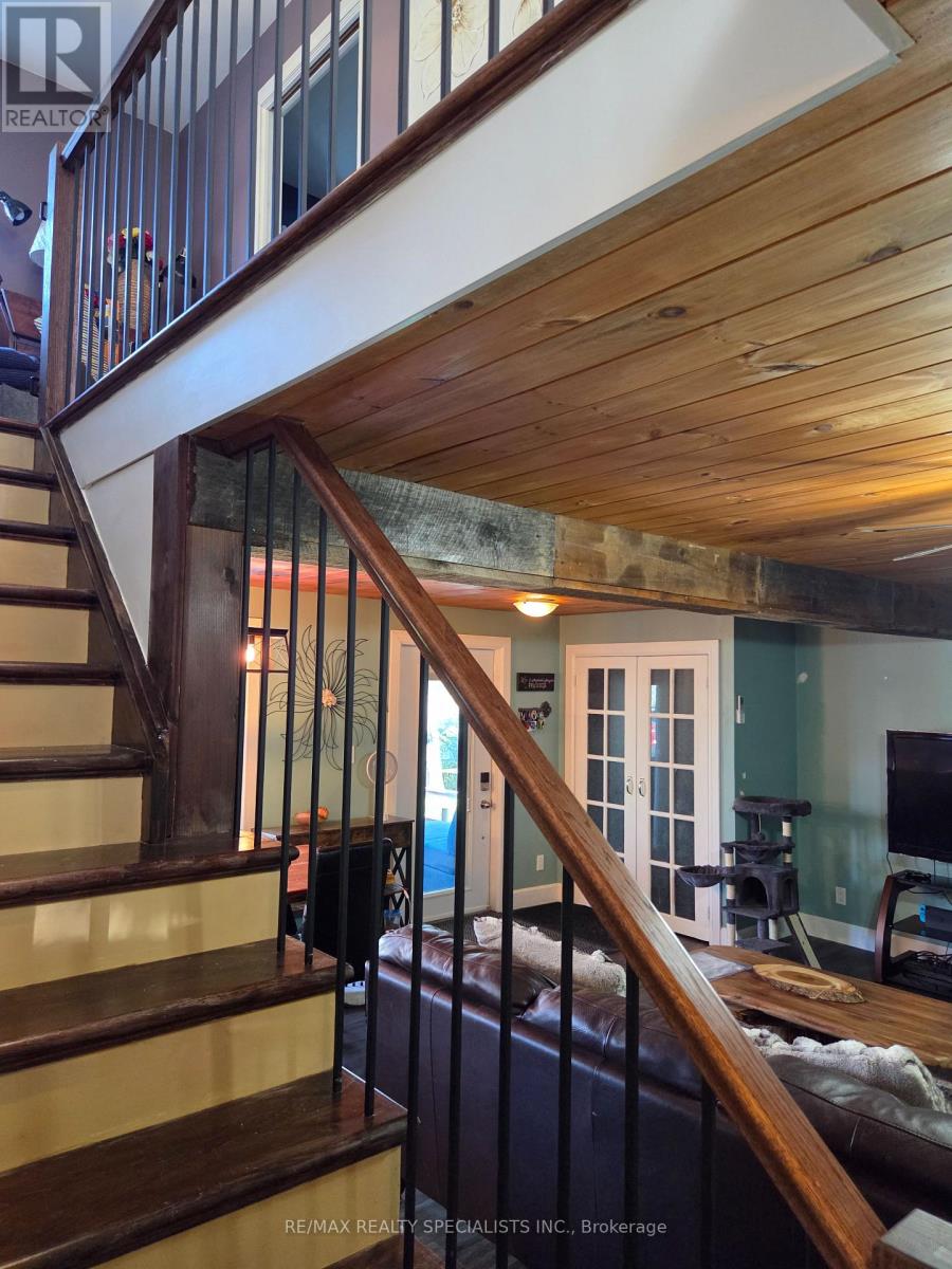 112 INDIAN ROAD - 19
