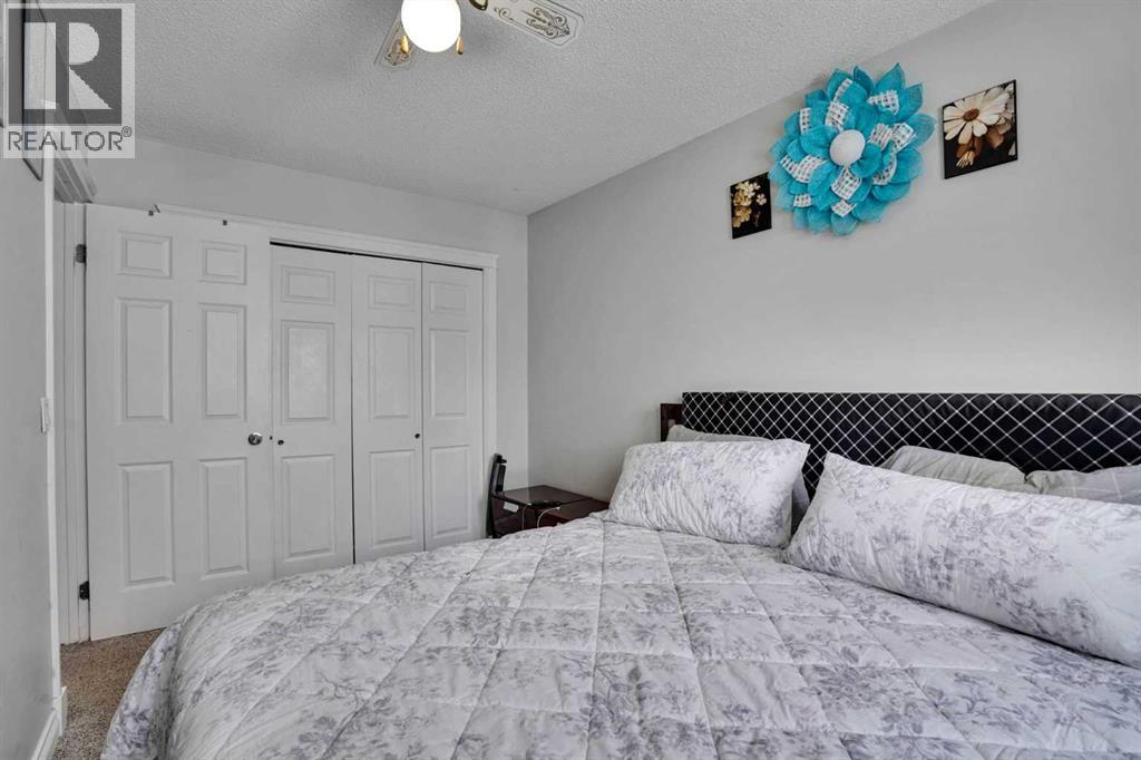#44 12 Templewood Drive NE - 19