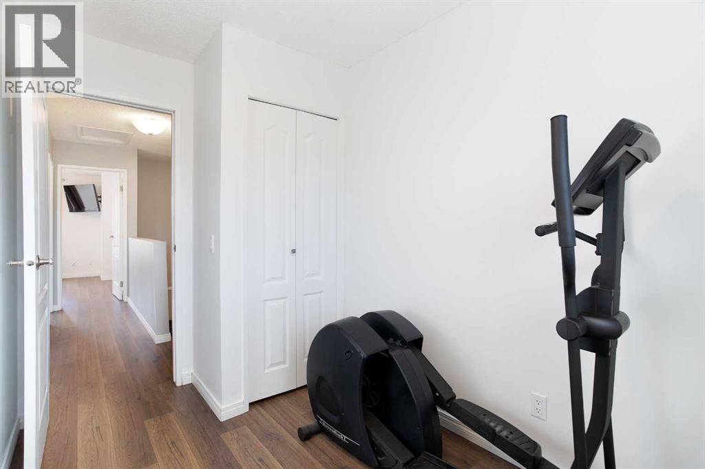 10 Deerfield Green SE - 18