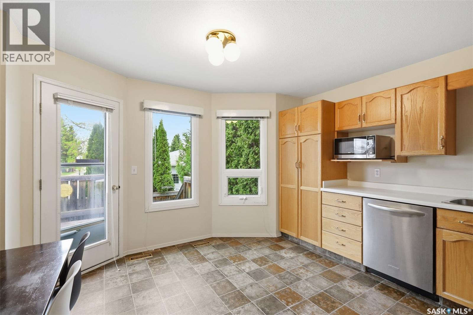 #110 320 Heritage CRESCENT - 10