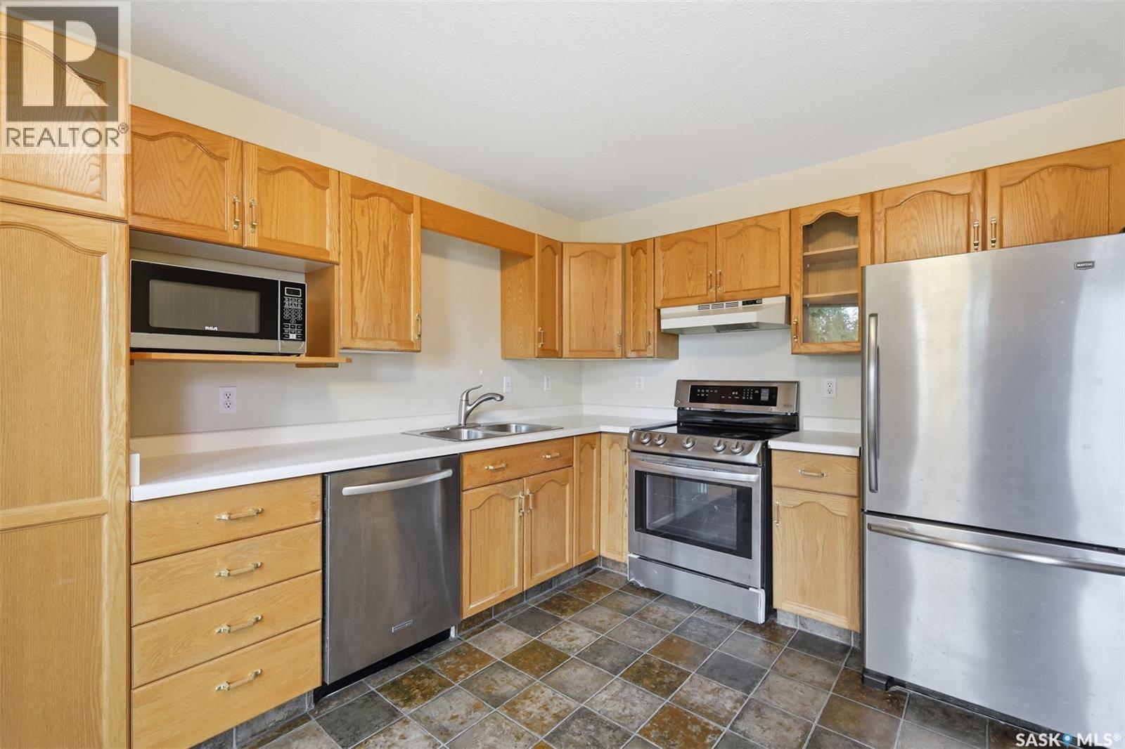 #110 320 Heritage CRESCENT - 12
