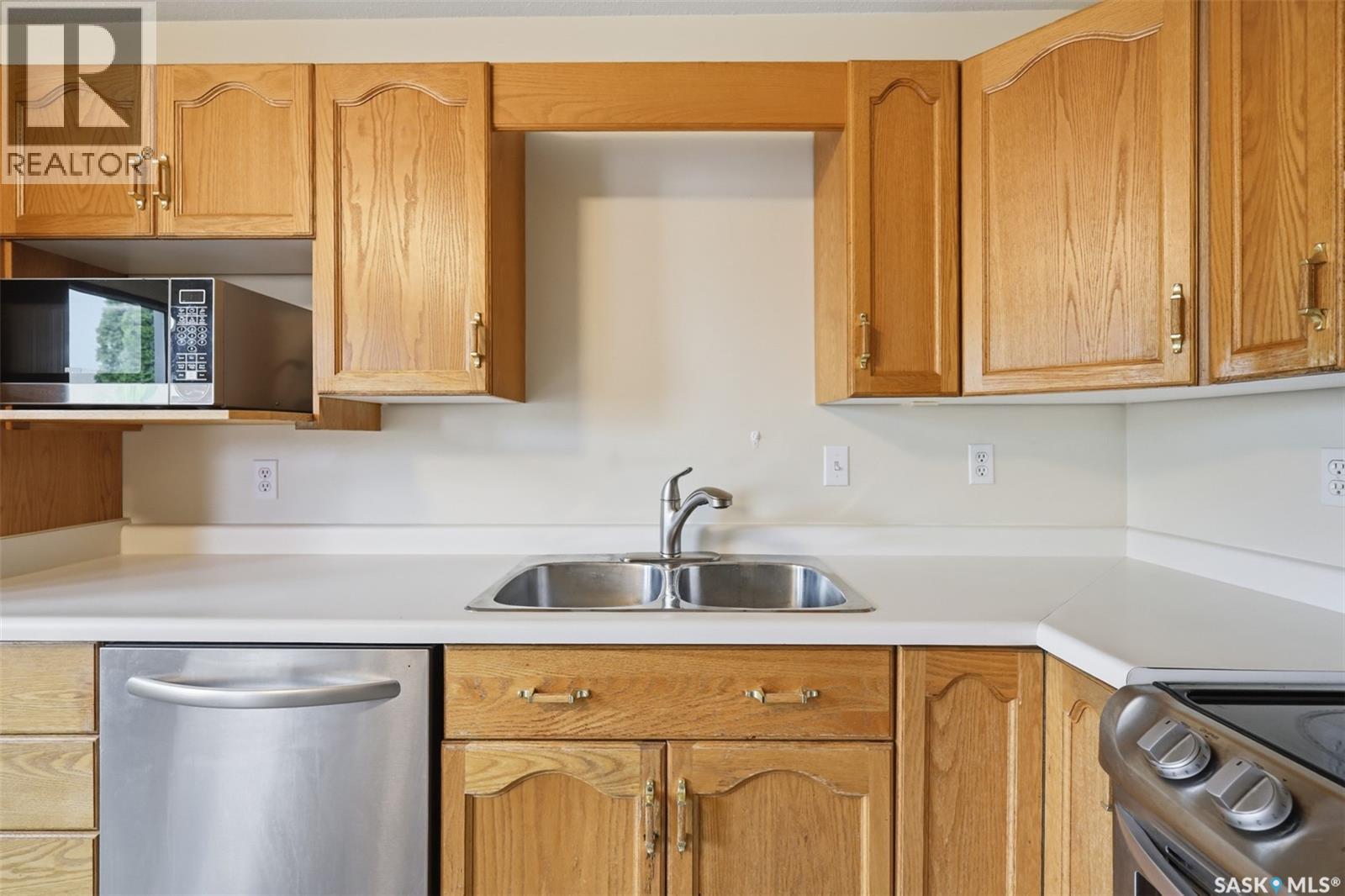 #110 320 Heritage CRESCENT - 13