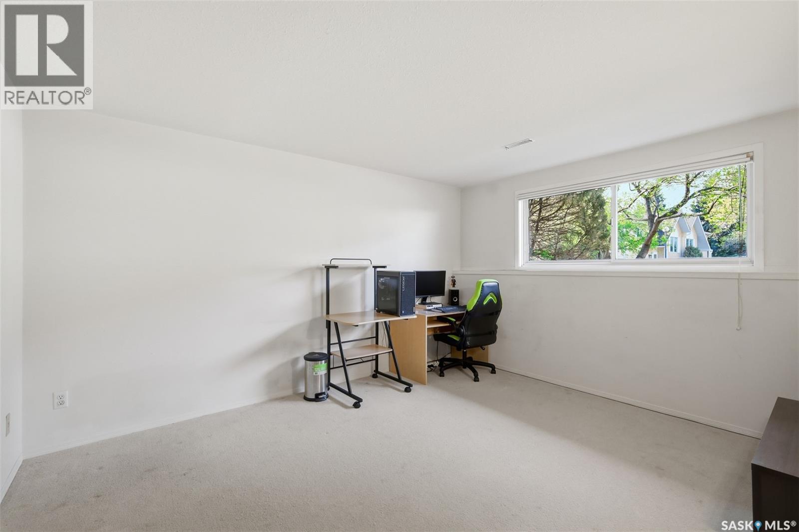 #110 320 Heritage CRESCENT - 23