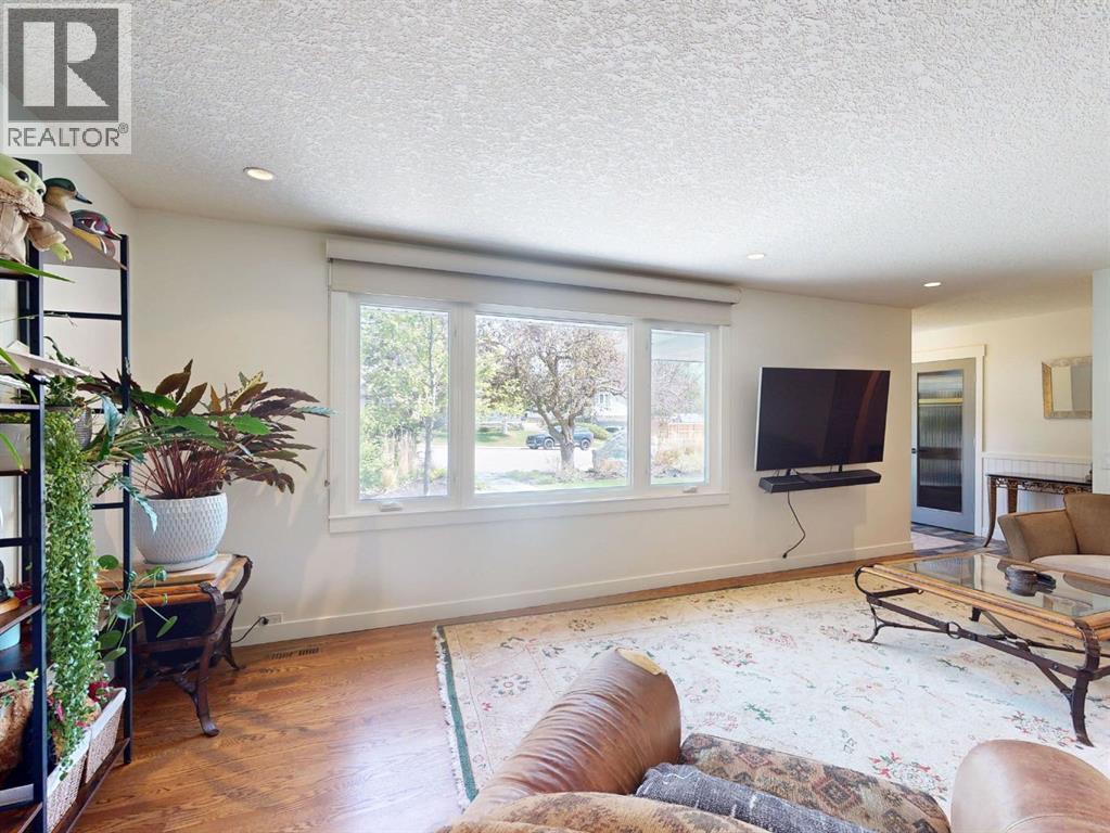 5839 Dalkeith Hill NW - 20
