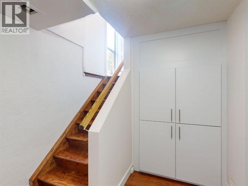 5839 Dalkeith Hill NW - 36