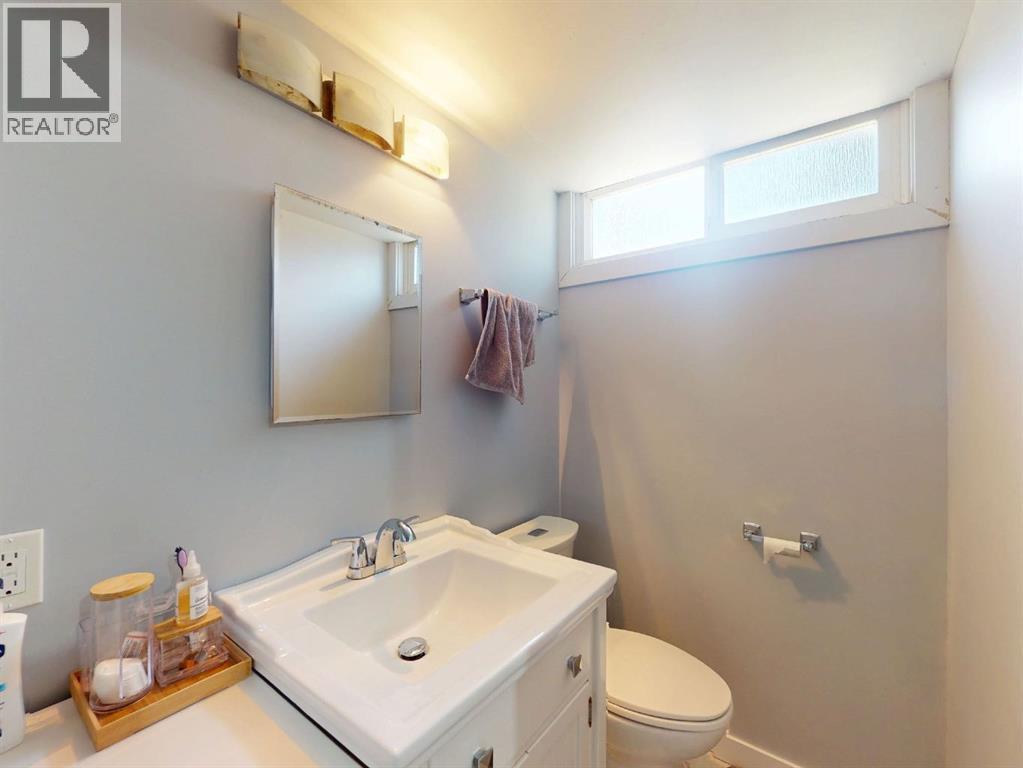 5839 Dalkeith Hill NW - 39