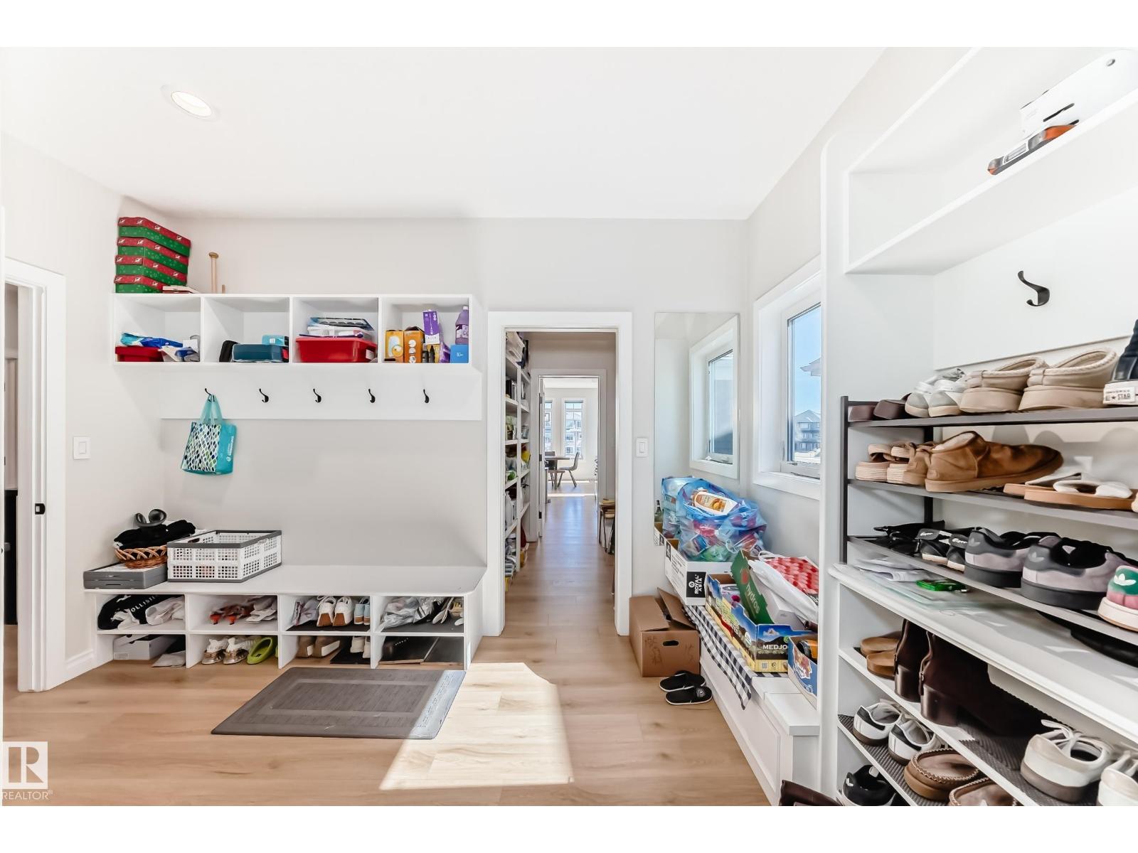 3230 WHITELAW DR NW NW - 29