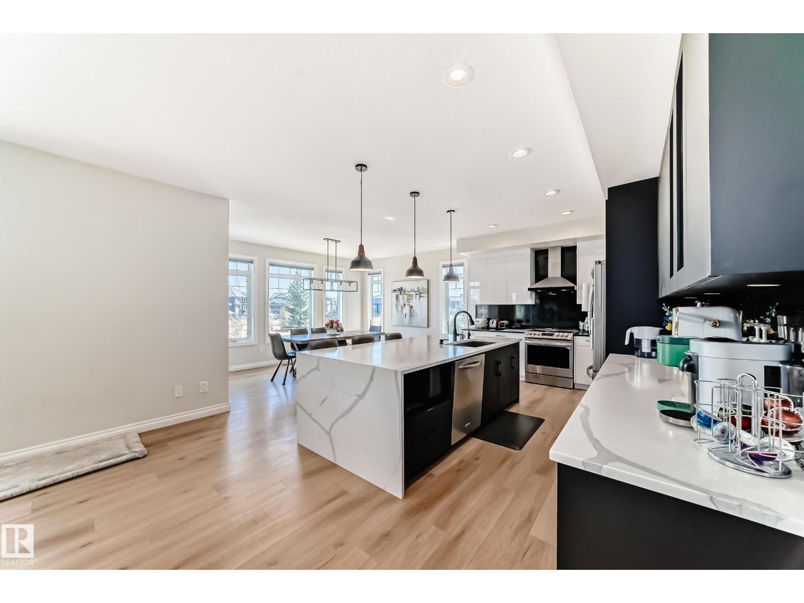 3230 WHITELAW DR NW NW - 9