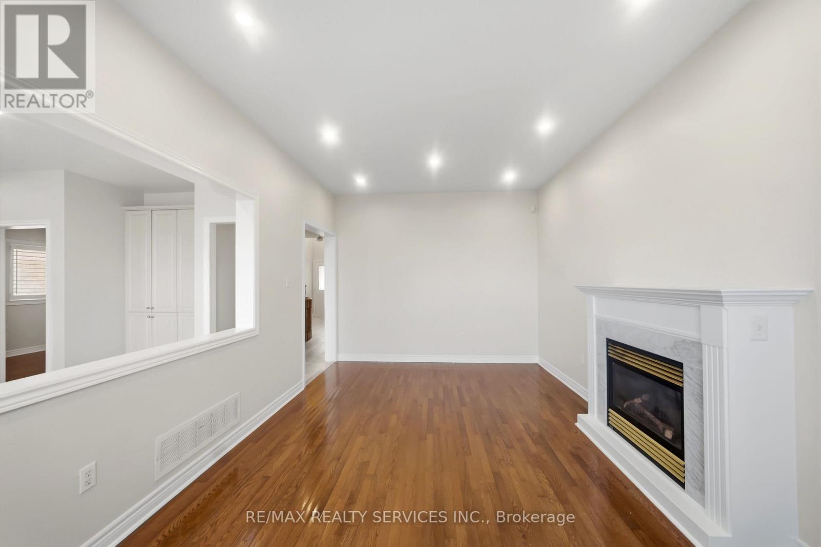 20 SWITCHBACK TRAIL - 17