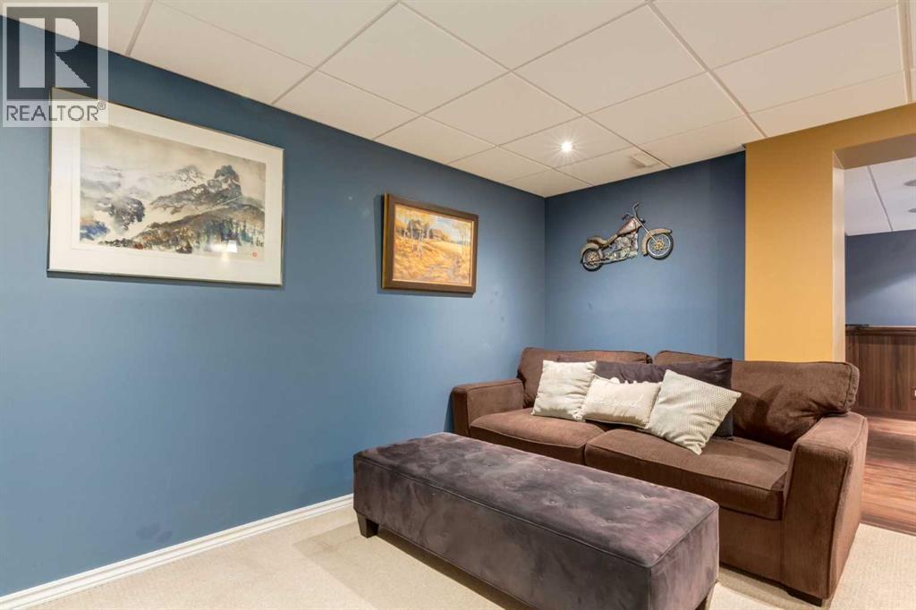 569 Chaparral Drive SE - 32