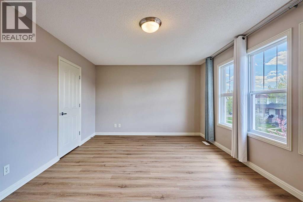 383 Prestwick Close SE - 19