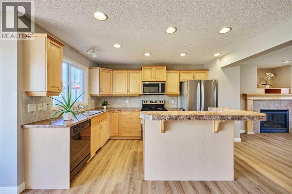383 Prestwick Close SE - 10