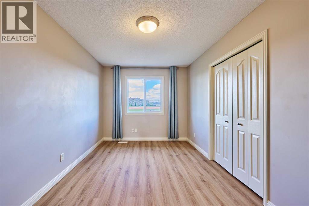 383 Prestwick Close SE - 24