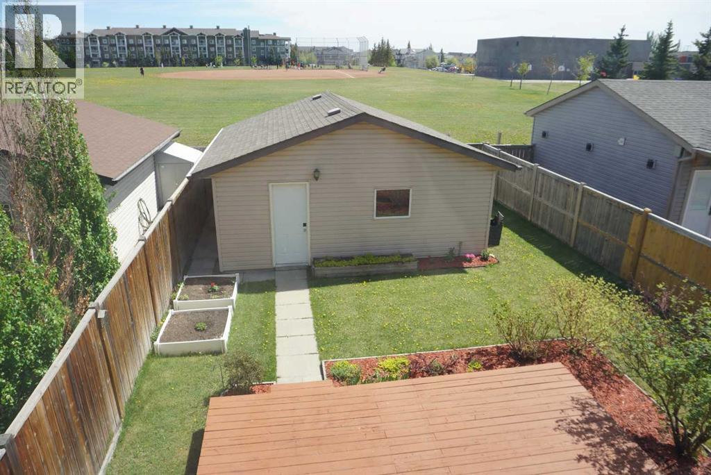 383 Prestwick Close SE - 3