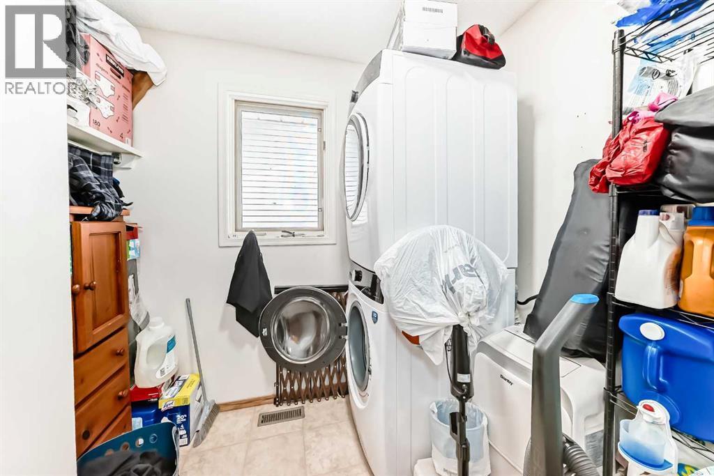 81 Eldorado Close NE - 27