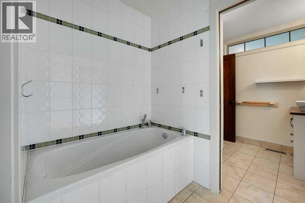 408 18A Street NW - 22