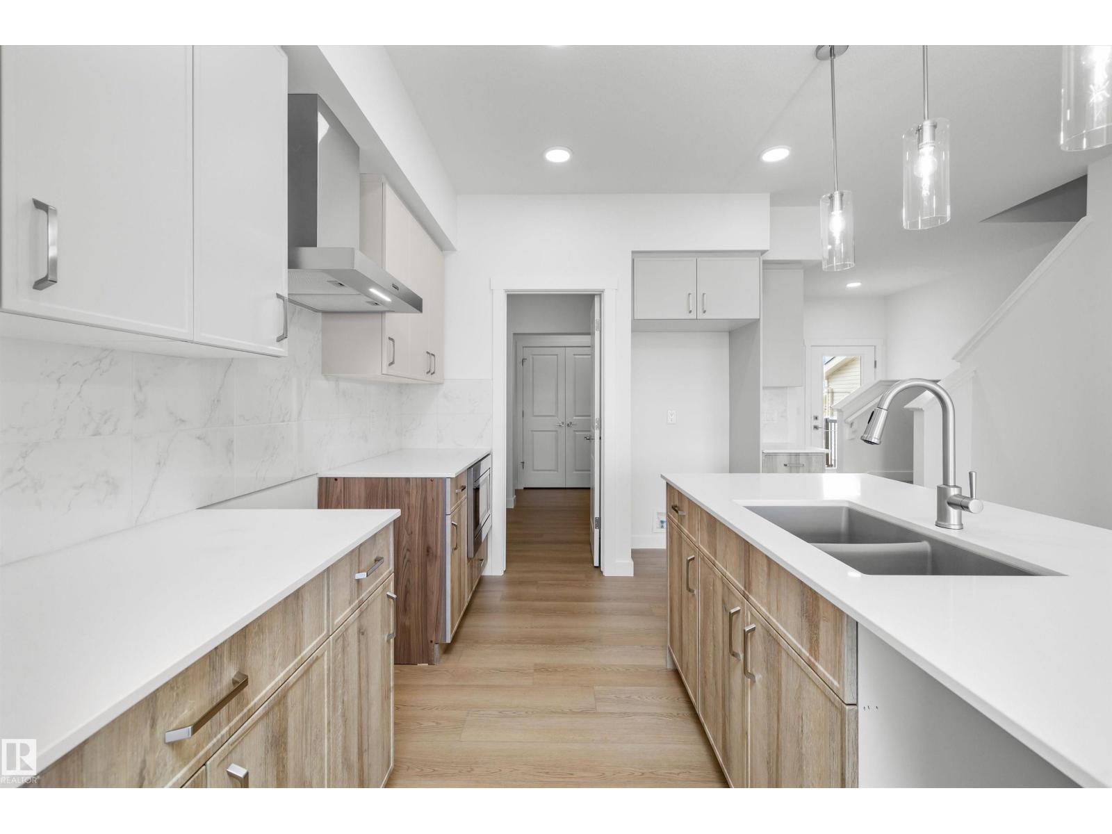 528 176 AV NE - 13