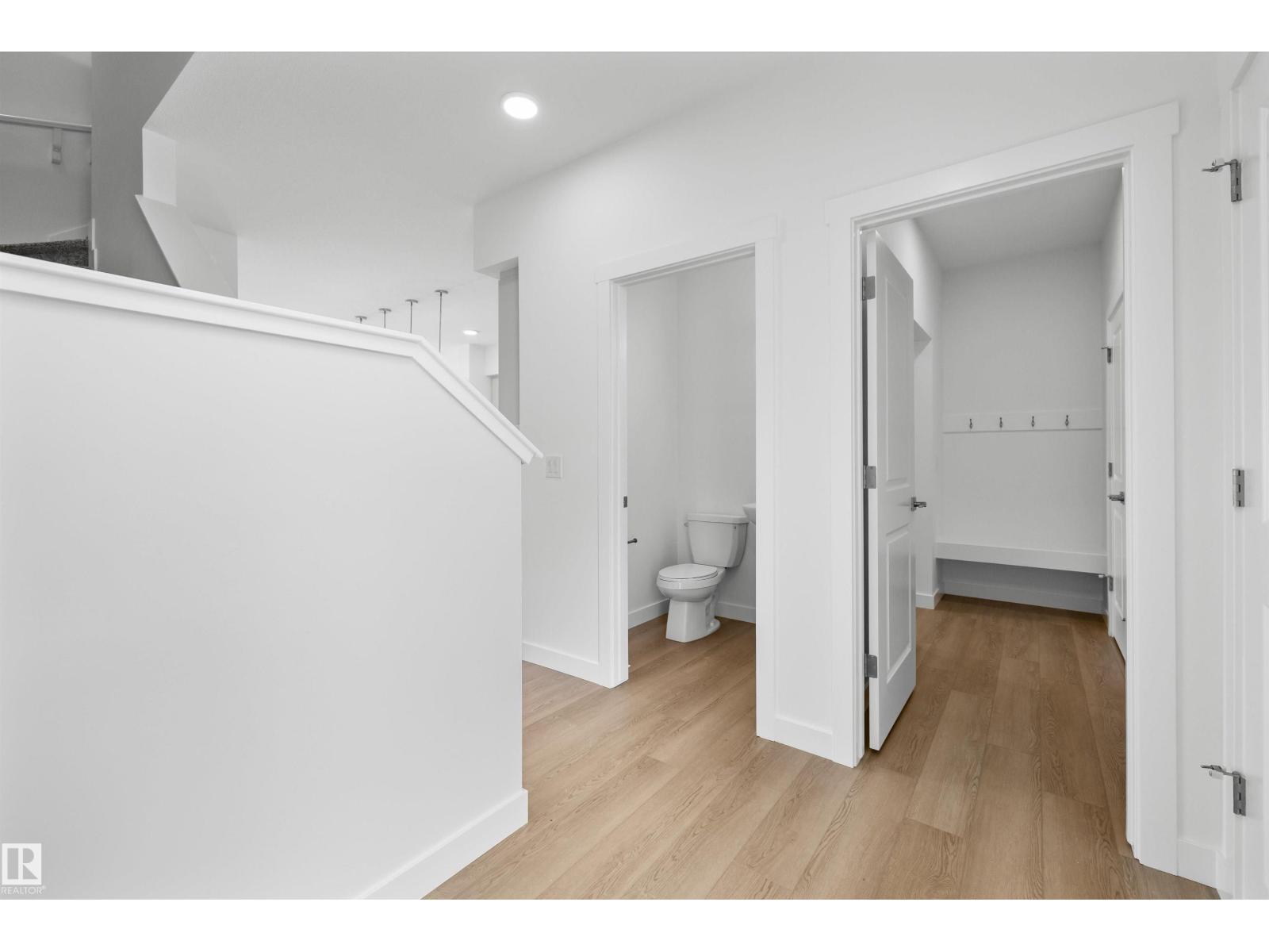 528 176 AV NE - 6