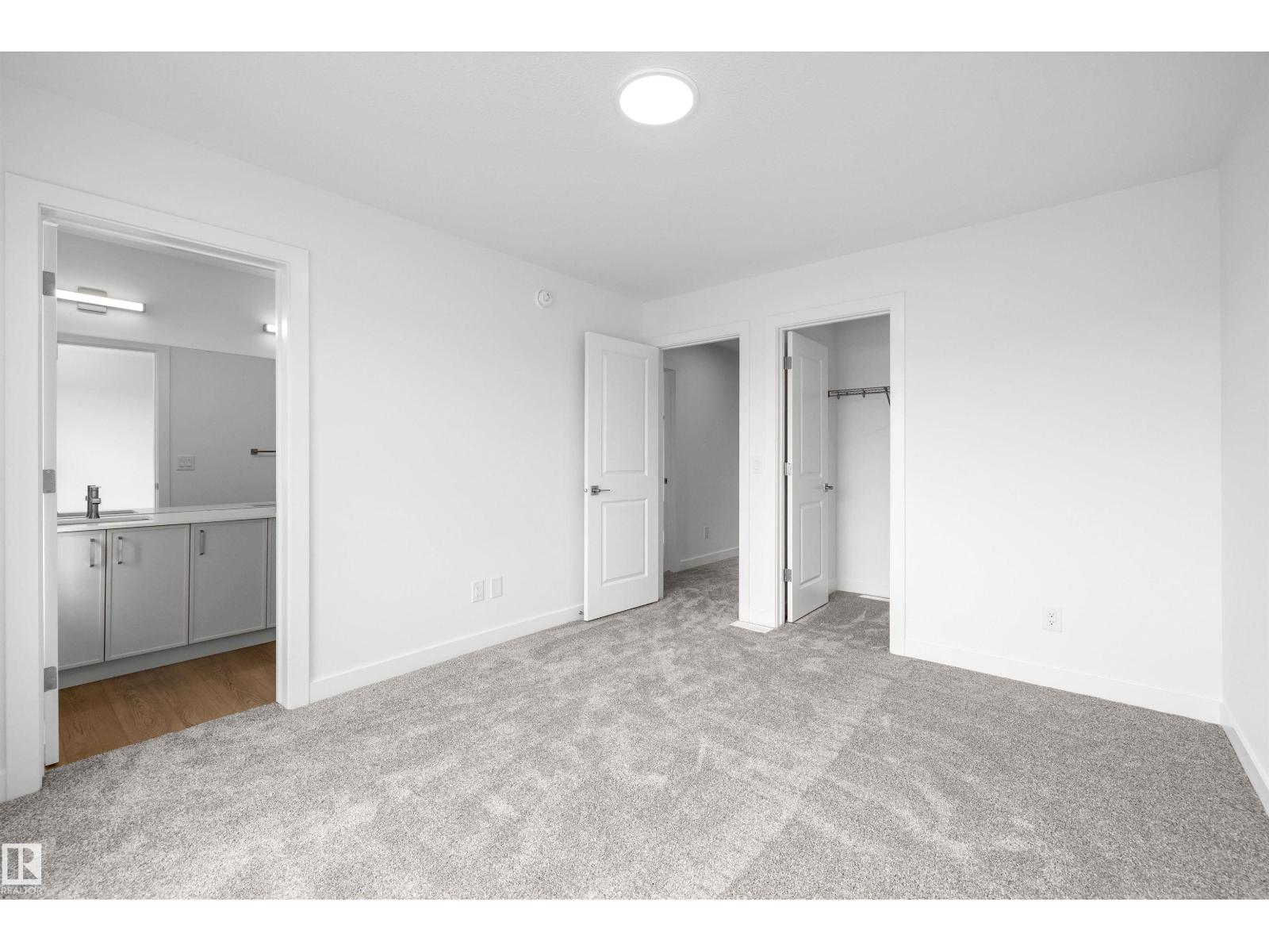 528 176 AV NE - 37