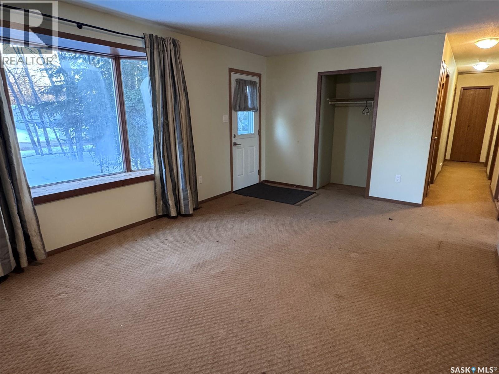 185 Vickers CRESCENT - 12