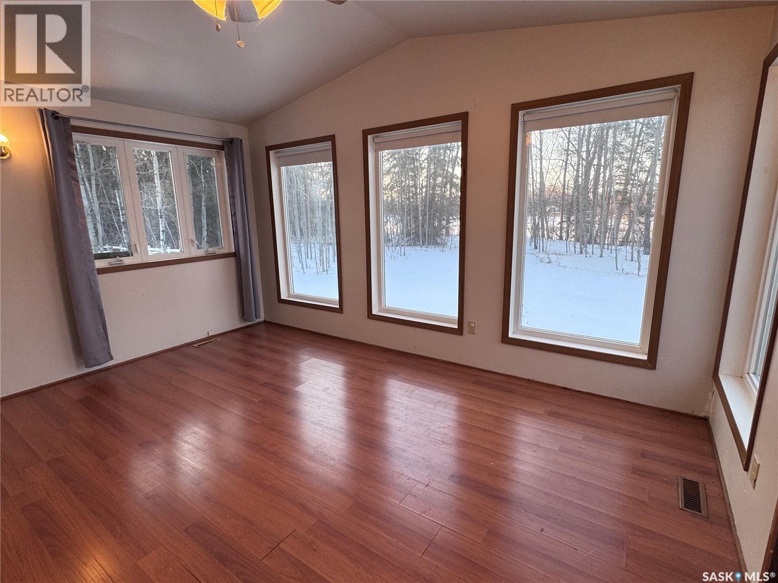 185 Vickers CRESCENT - 17