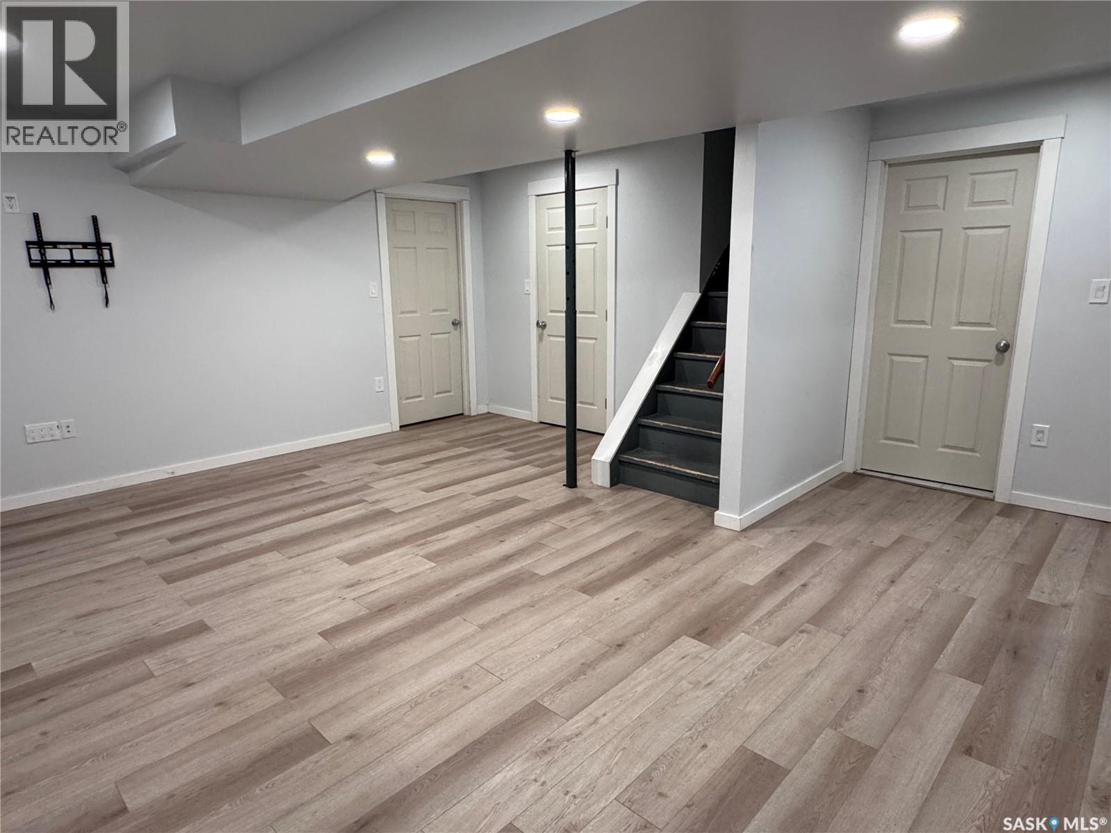 185 Vickers CRESCENT - 26