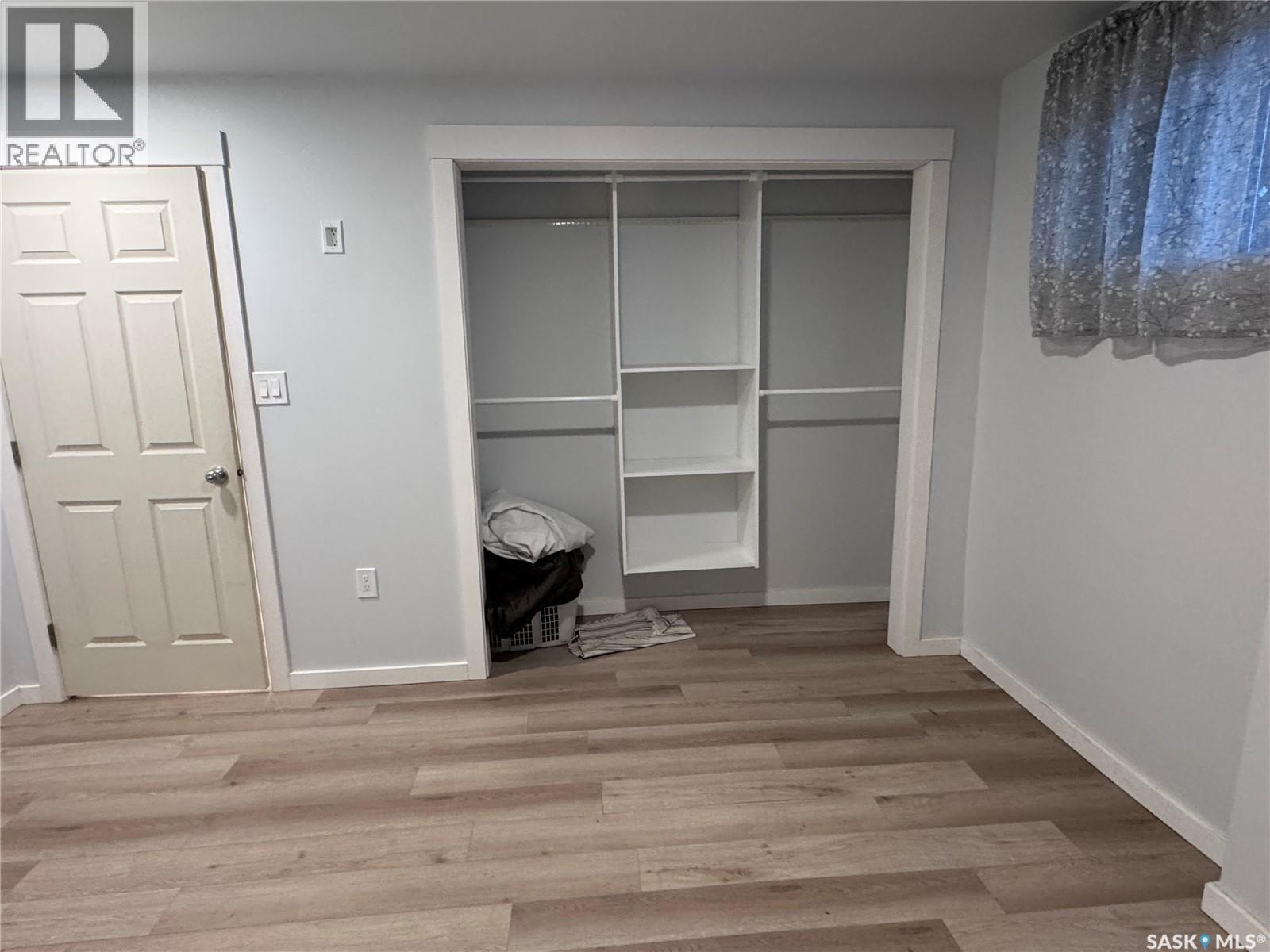 185 Vickers CRESCENT - 29