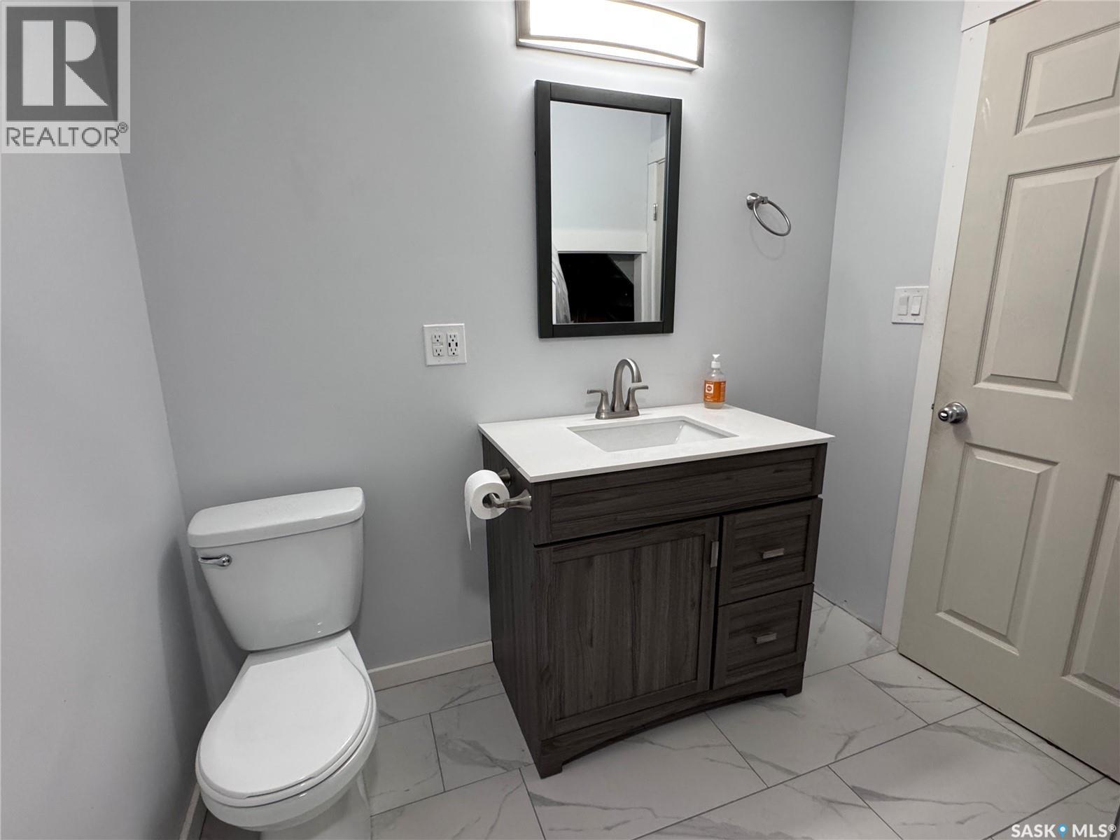 185 Vickers CRESCENT - 31