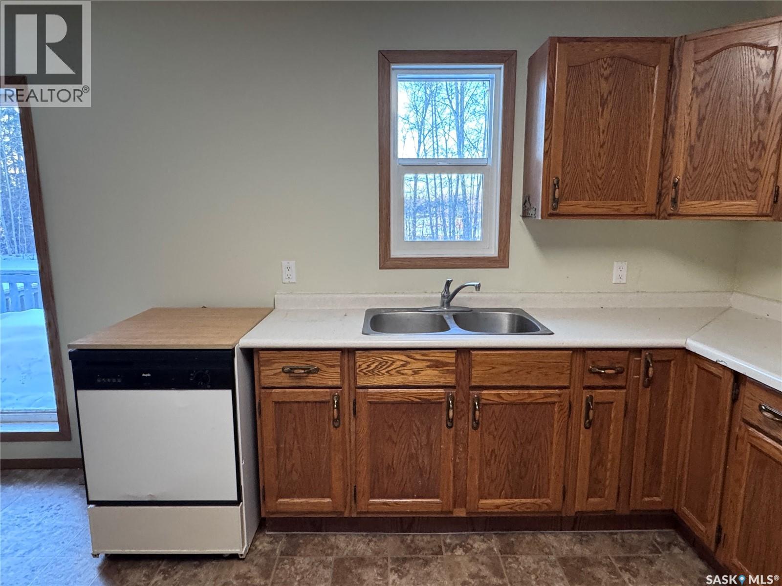 185 Vickers CRESCENT - 8