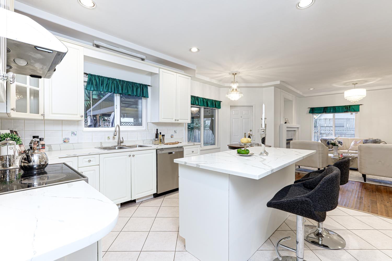 6 Bed, 4 Bath House for Sale in Surrey – 17079 57 AVENUE, Surrey - Image 26