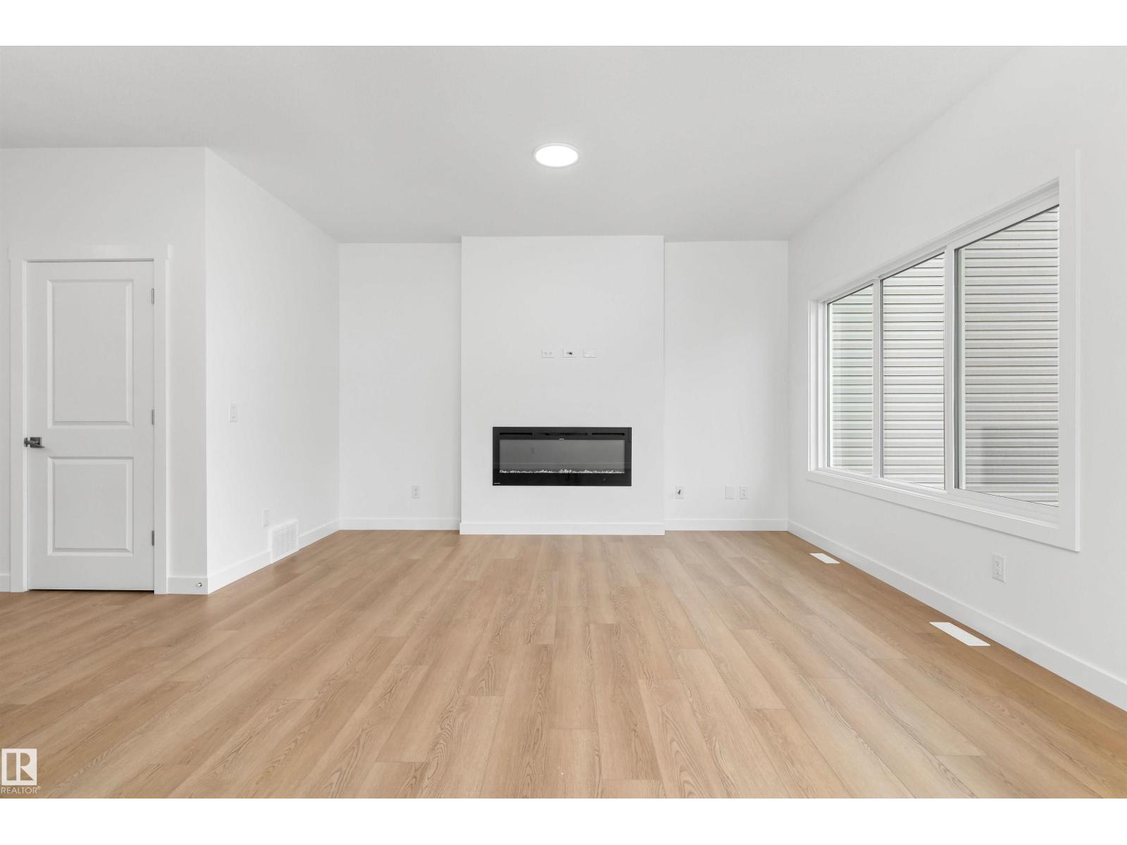 2728 188 ST NW - 8