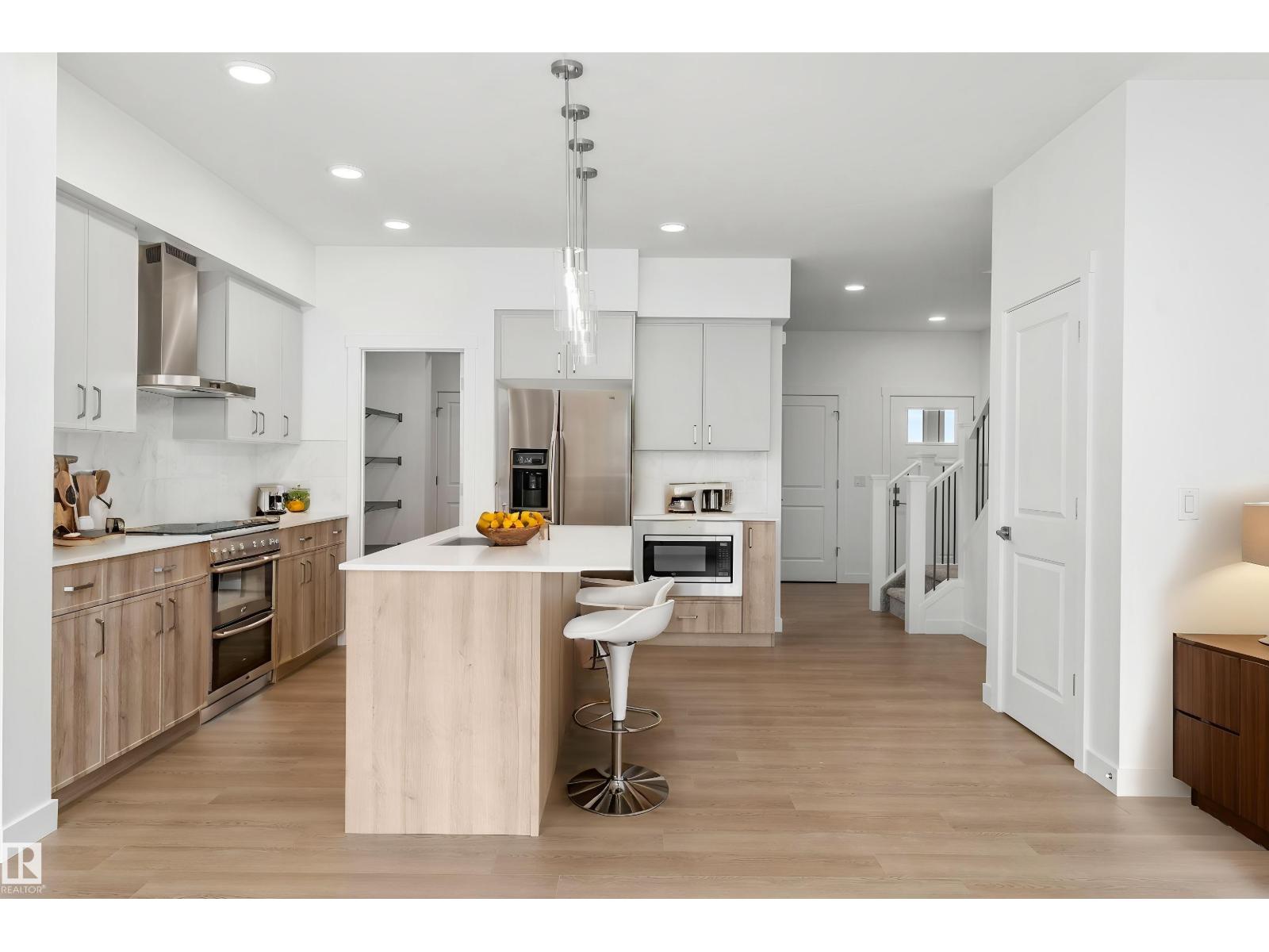 2728 188 ST NW - 18