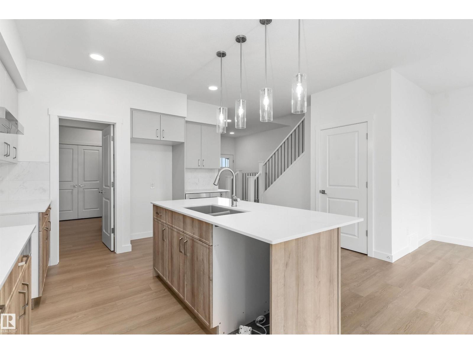 2728 188 ST NW - 19