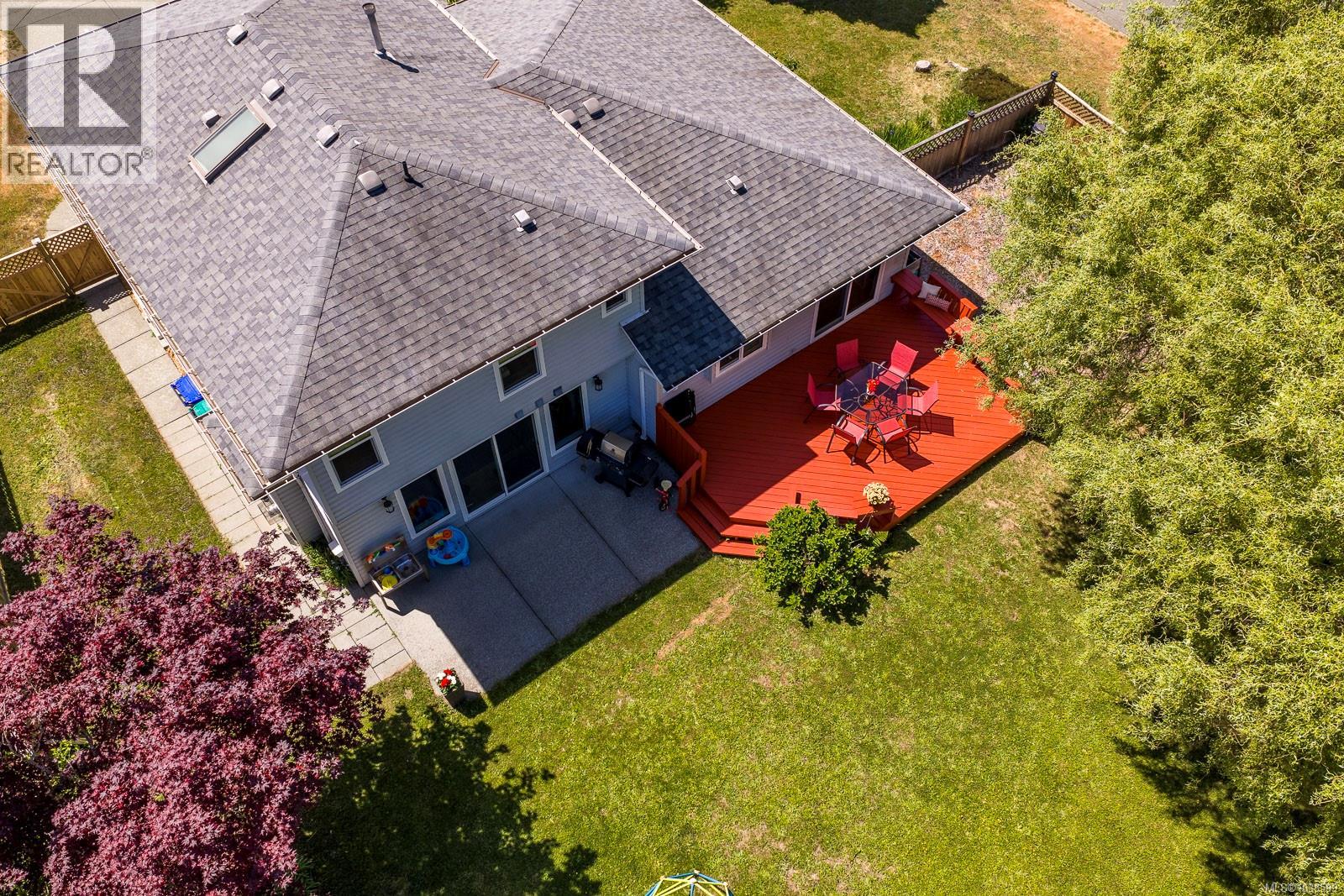 1802 Hawk Dr - 2