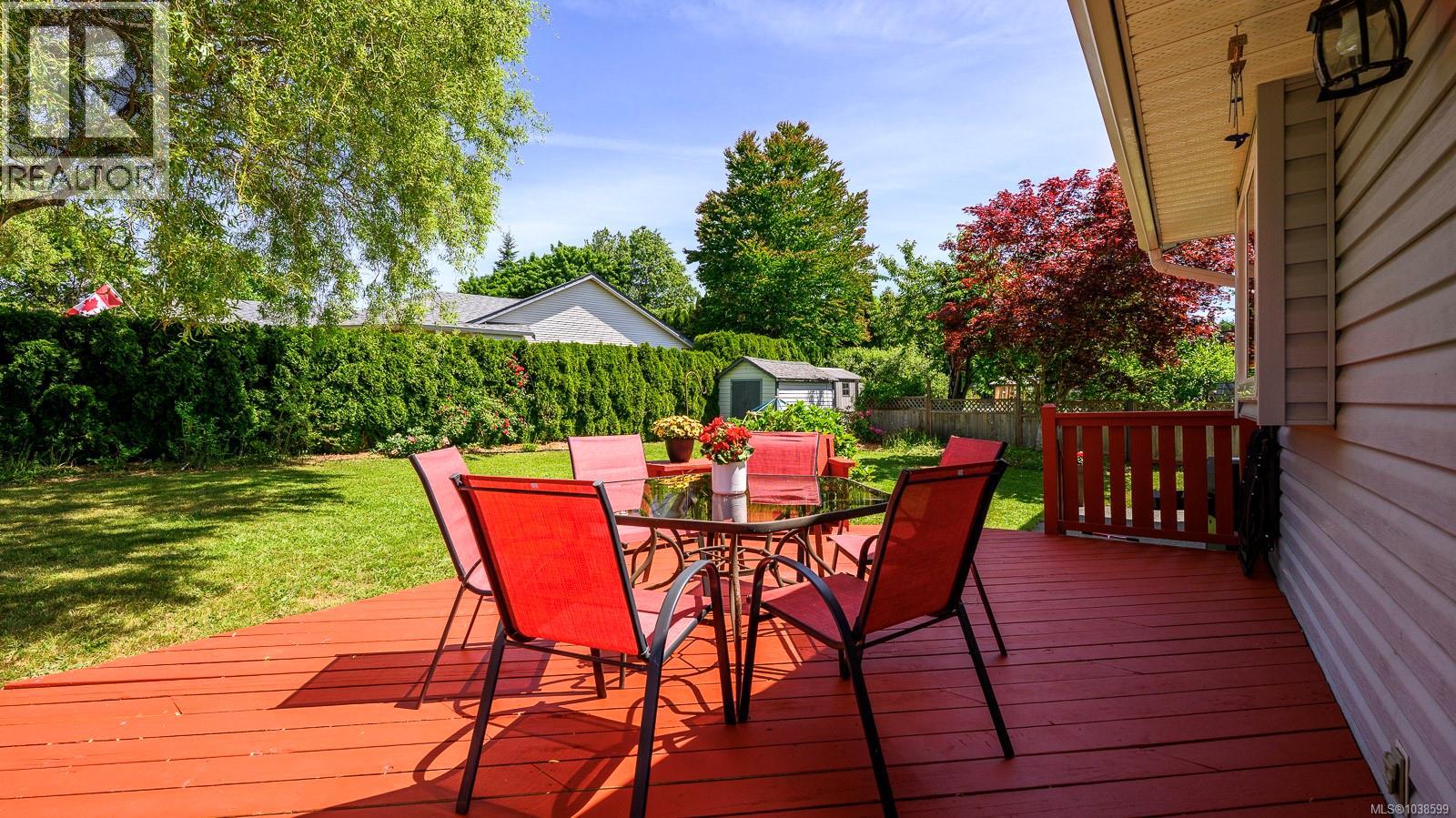 1802 Hawk Dr - 27