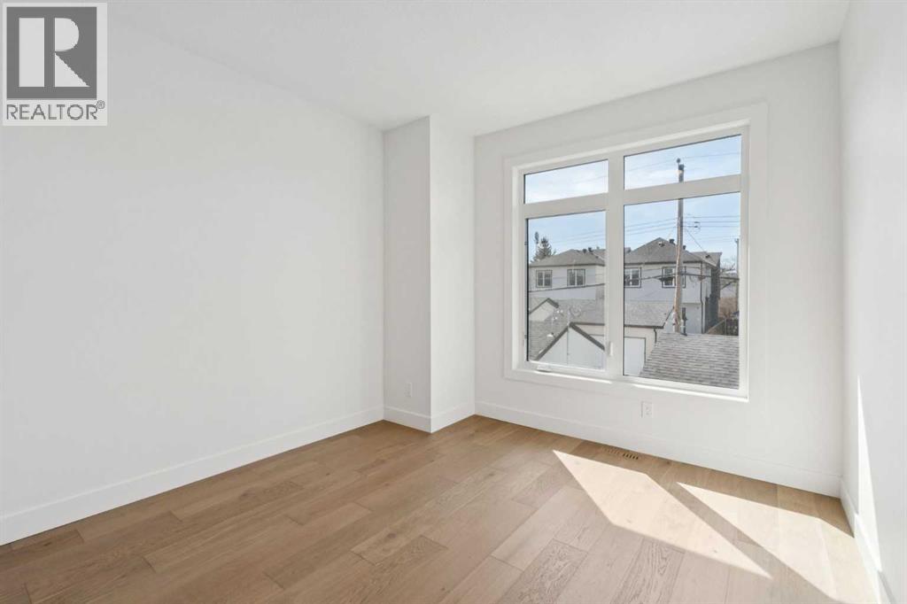 645 36 Street SW - 23