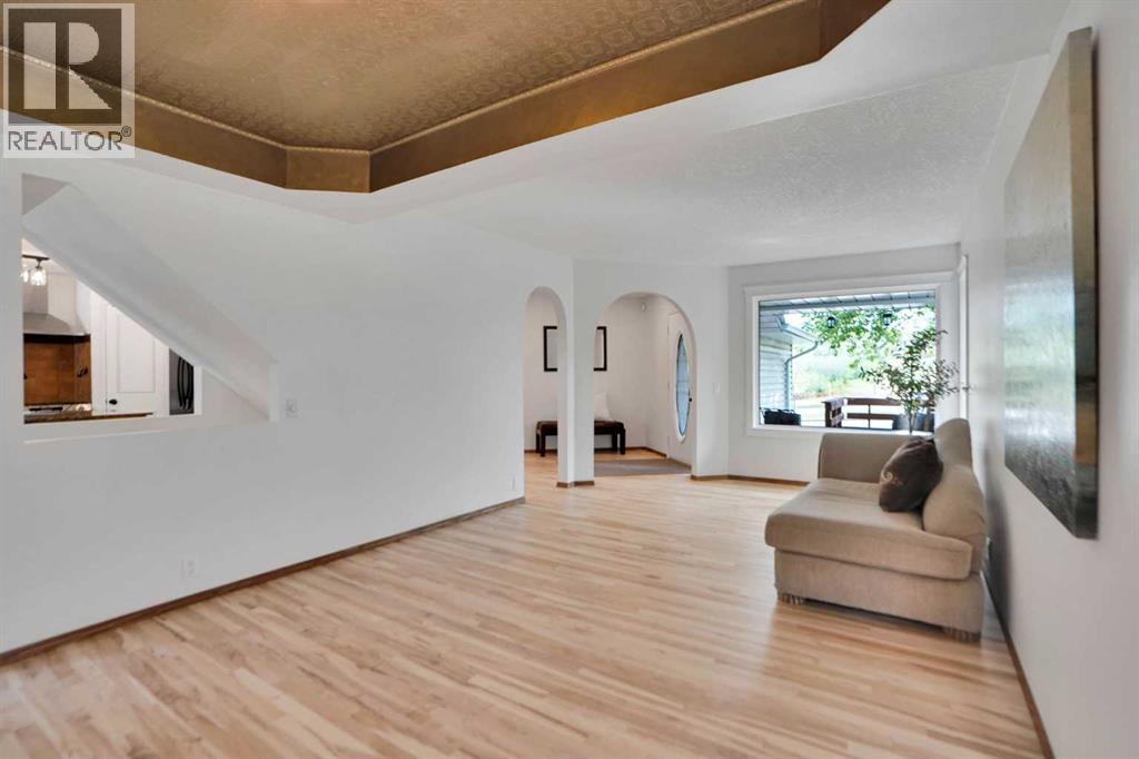 62 Macewan Park View NW - 5