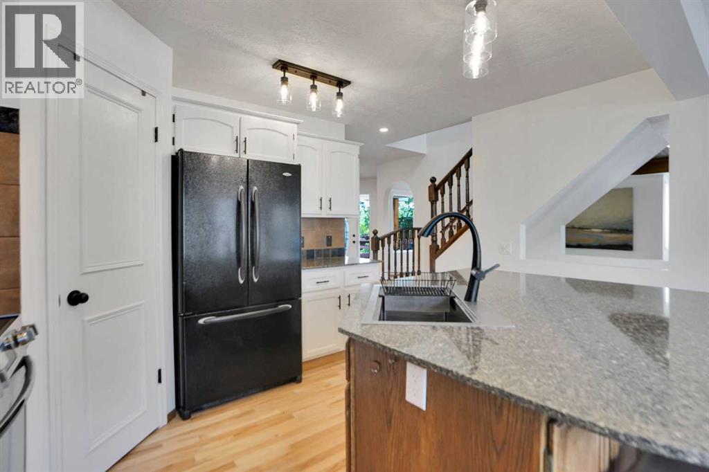 62 Macewan Park View NW - 9