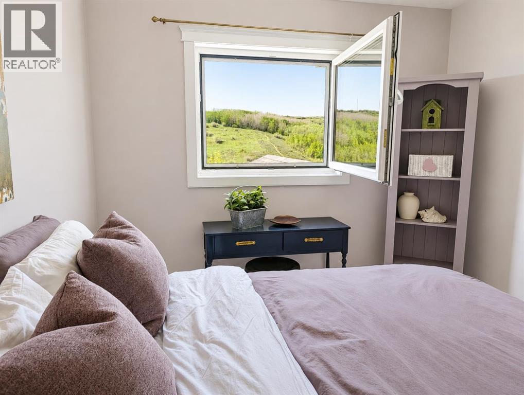 62 Macewan Park View NW - 25