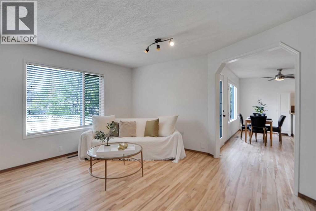 62 Macewan Park View NW - 14
